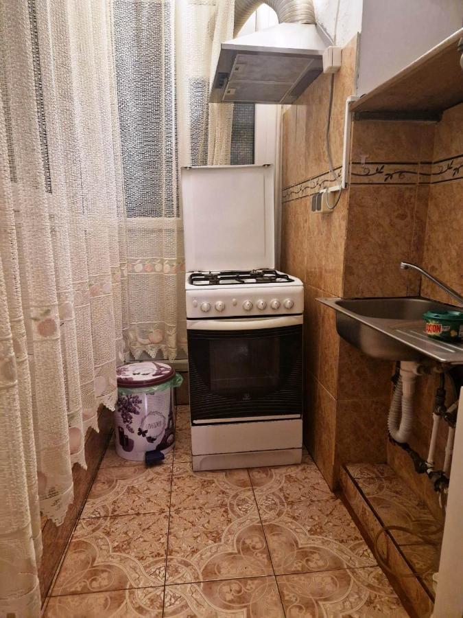 Appartement Apartament Victoria à Târgu Jiu Extérieur photo